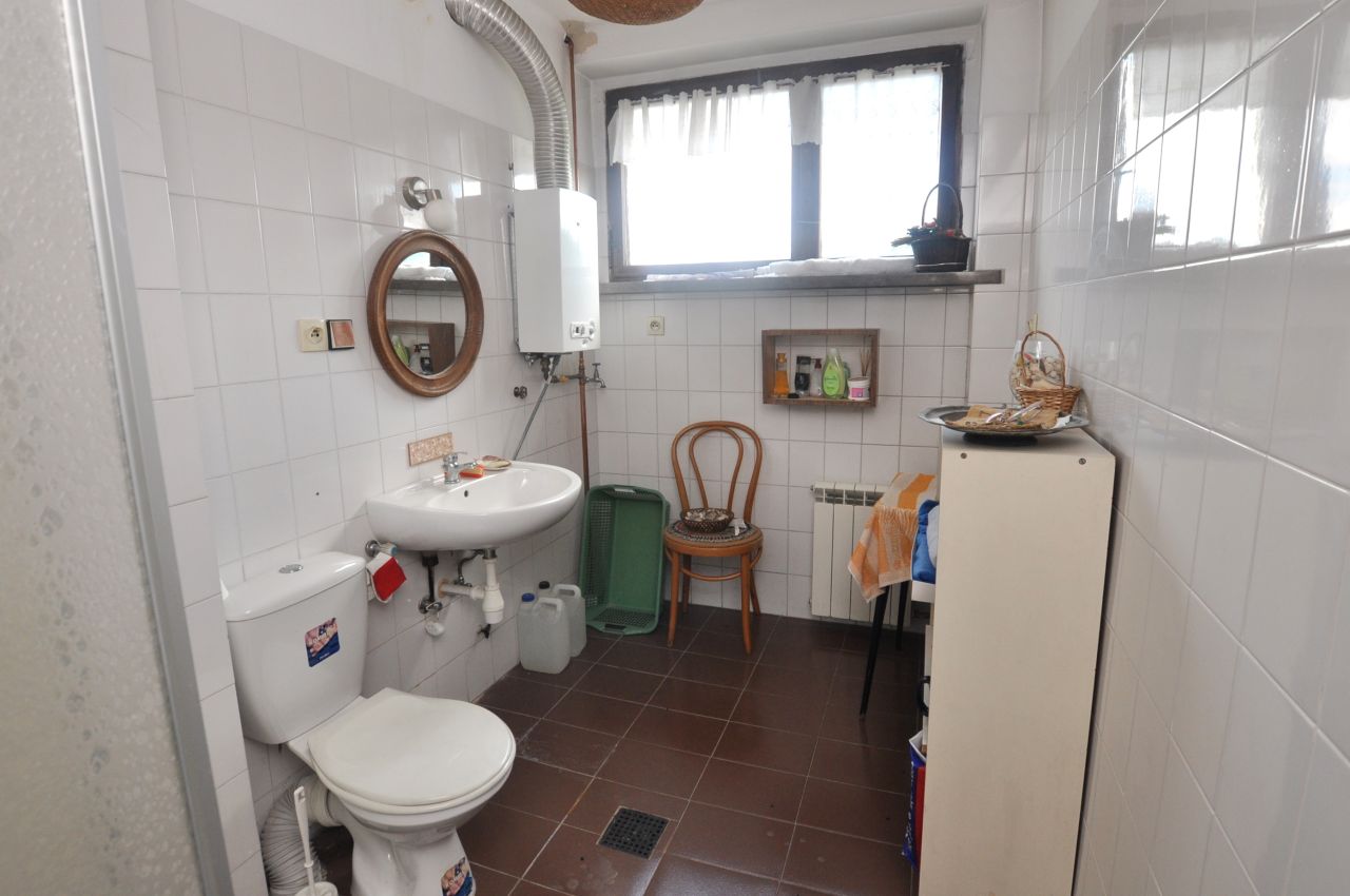 dom wolnostojący, 6 pokoi Katowice Brynów, ul. Dzięciołów. Zdjęcie 18