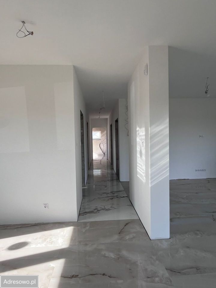 dom wolnostojący, 2 pokoje Bądki. Zdjęcie 11