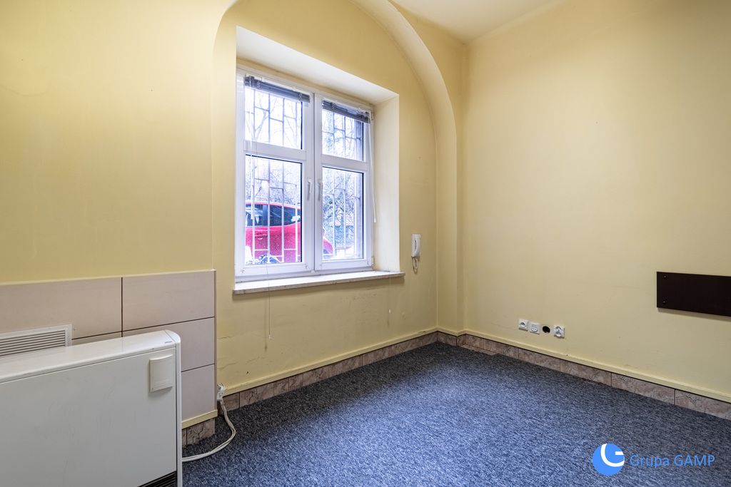 Biuro Kraków Półwsie Zwierzynieckie, ul. Władysława Syrokomli. Zdjęcie 2