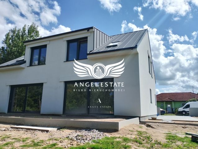 dom szeregowy, 5 pokoi Kobylanka, os. Zielone. Zdjęcie 3