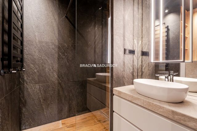 Mieszkanie 4-pokojowe Kraków Czyżyny, ul. Stanisława Lema. Zdjęcie 11