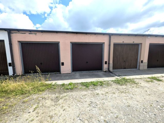 Garaż/miejsce parkingowe Gniew, os. Wincentego Witosa. Zdjęcie 2