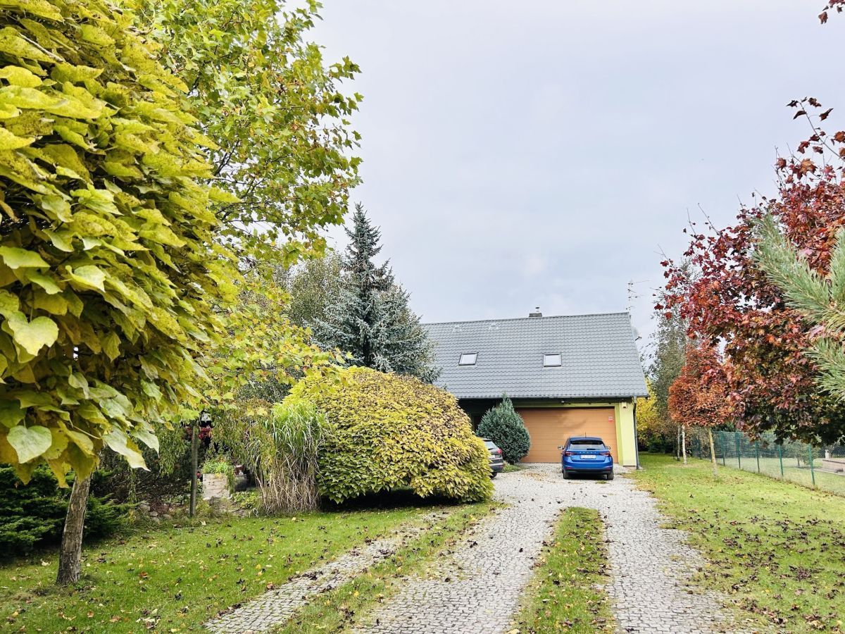 dom wolnostojący, 5 pokoi Dąbrowa. Zdjęcie 3