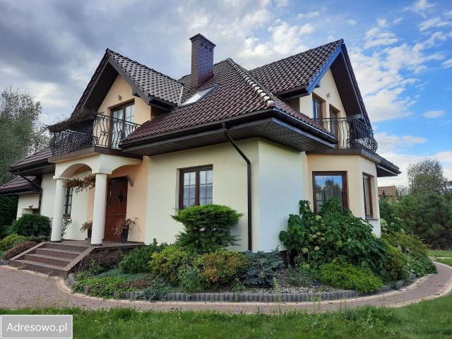 dom wolnostojący, 5 pokoi Radziwiłłów. Zdjęcie 1