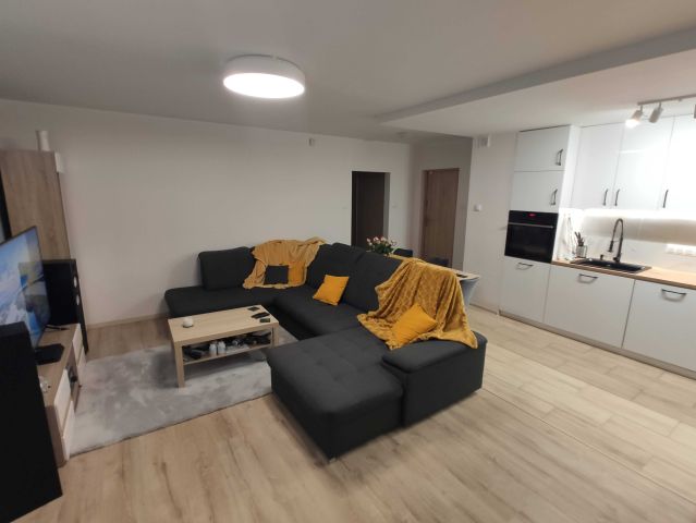 Mieszkanie 3-pokojowe Tychy. Zdjęcie 1