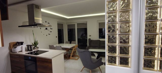 Mieszkanie na sprzedaż, 3 pokoje, 54 m², Bielsko-Biała