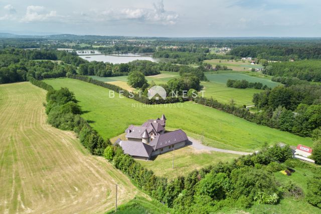 dom wolnostojący, 14 pokoi Jasienica. Zdjęcie 2