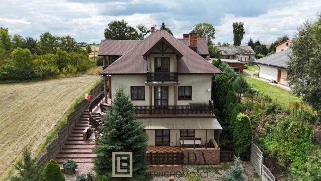 dom wolnostojący, 6 pokoi Zakrzów. Zdjęcie 3