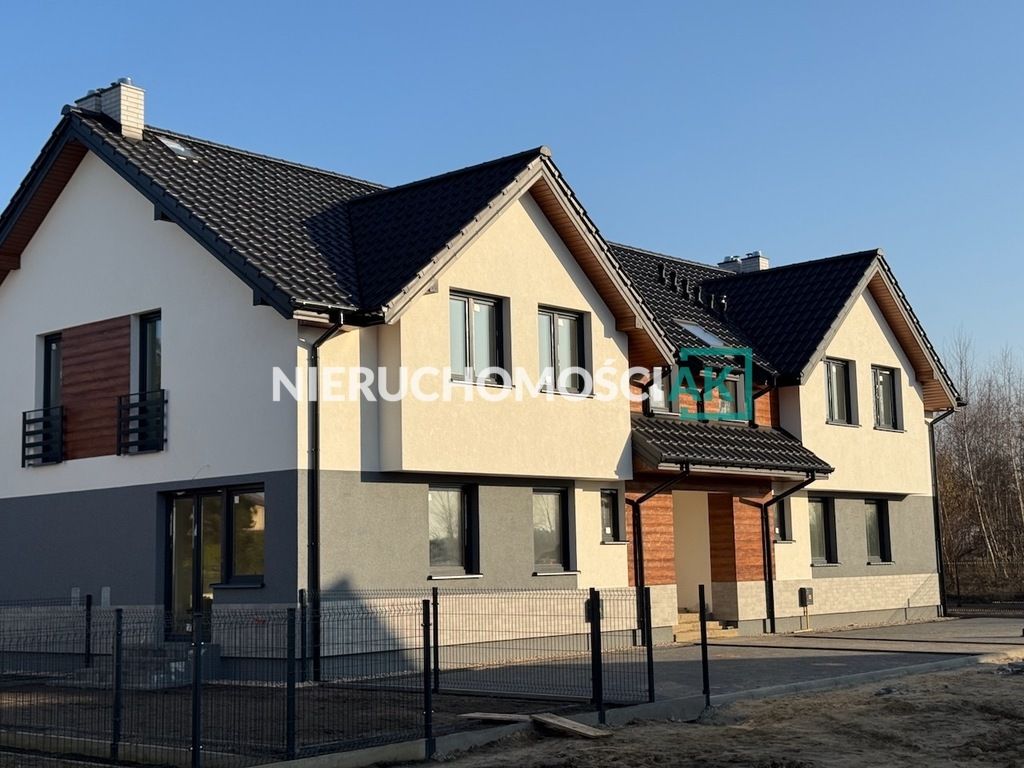 bliźniak, 4 pokoje Posada. Zdjęcie 16