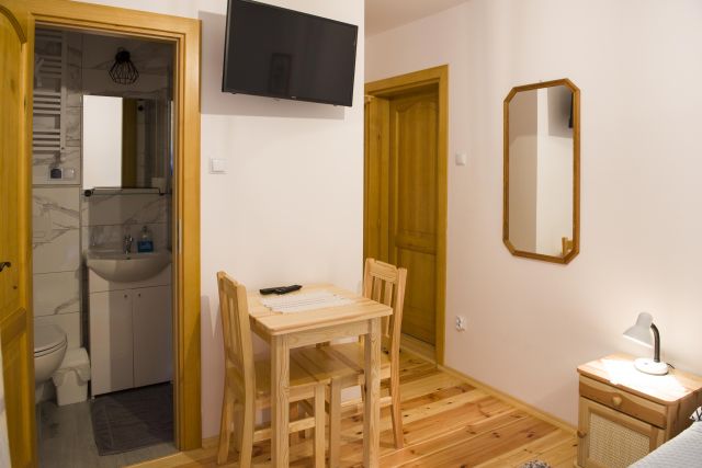 dom wolnostojący, 8 pokoi Muszyna Zazamcze, ul. Nowa. Zdjęcie 16