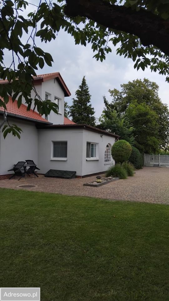dom wolnostojący, 6 pokoi Krosin. Zdjęcie 2