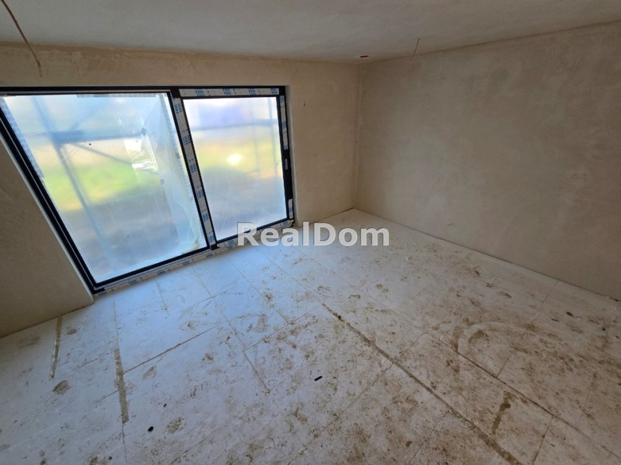 Mieszkanie 4-pokojowe Chrosna. Zdjęcie 5