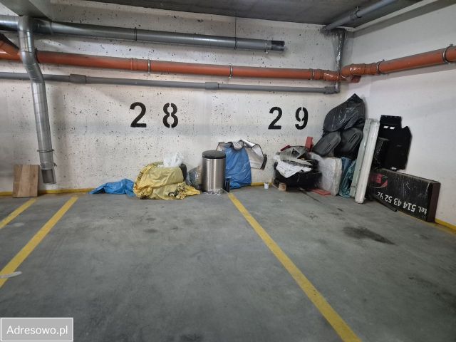 Garaż/miejsce parkingowe Gdańsk Orunia Górna, ul. Niepołomicka. Zdjęcie 1