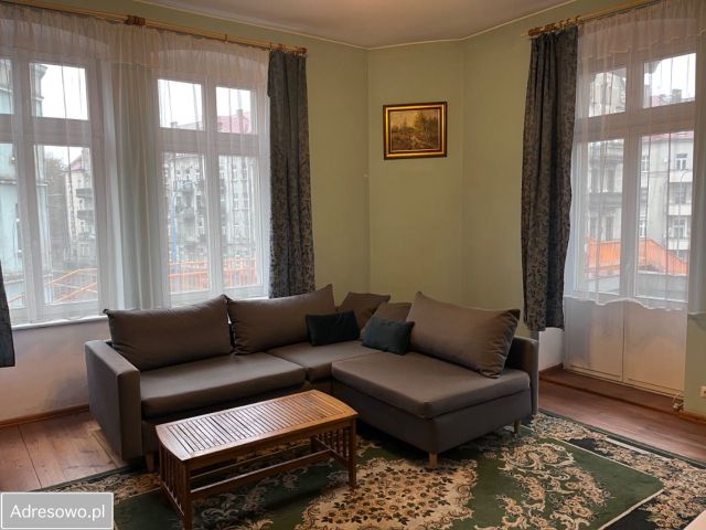 Mieszkanie 4-pokojowe Legnica Centrum, ul. Piastowska. Zdjęcie 1