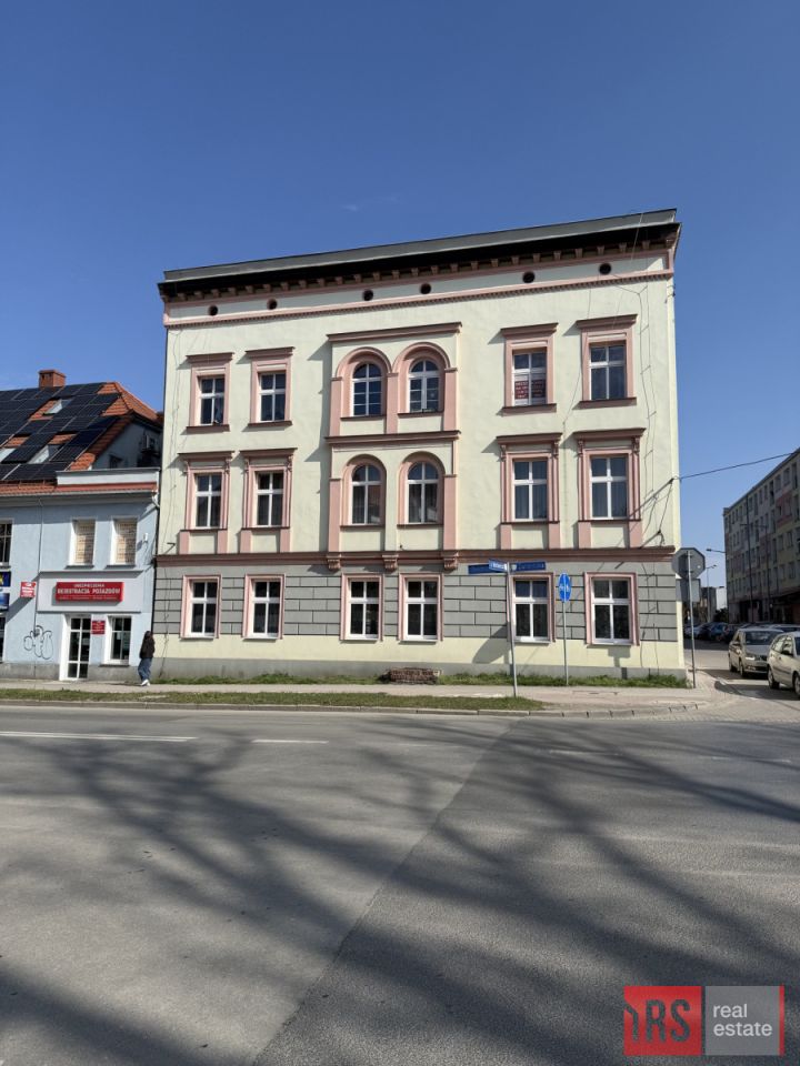 Mieszkanie 4-pokojowe Dzierżoniów, ul. Rzeźnicza. Zdjęcie 1