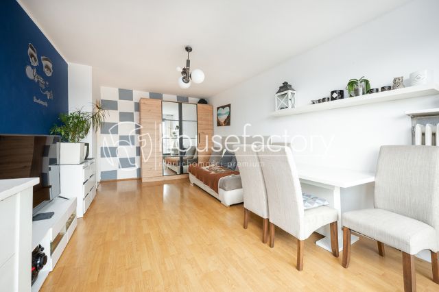 Mieszkanie 2-pokojowe Łódź Dąbrowa, ul. Władysława Umińskiego. Zdjęcie 3