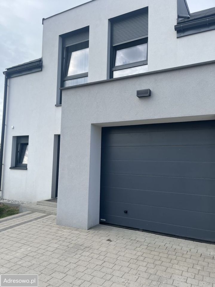 bliźniak, 5 pokoi Sokołowice. Zdjęcie 1