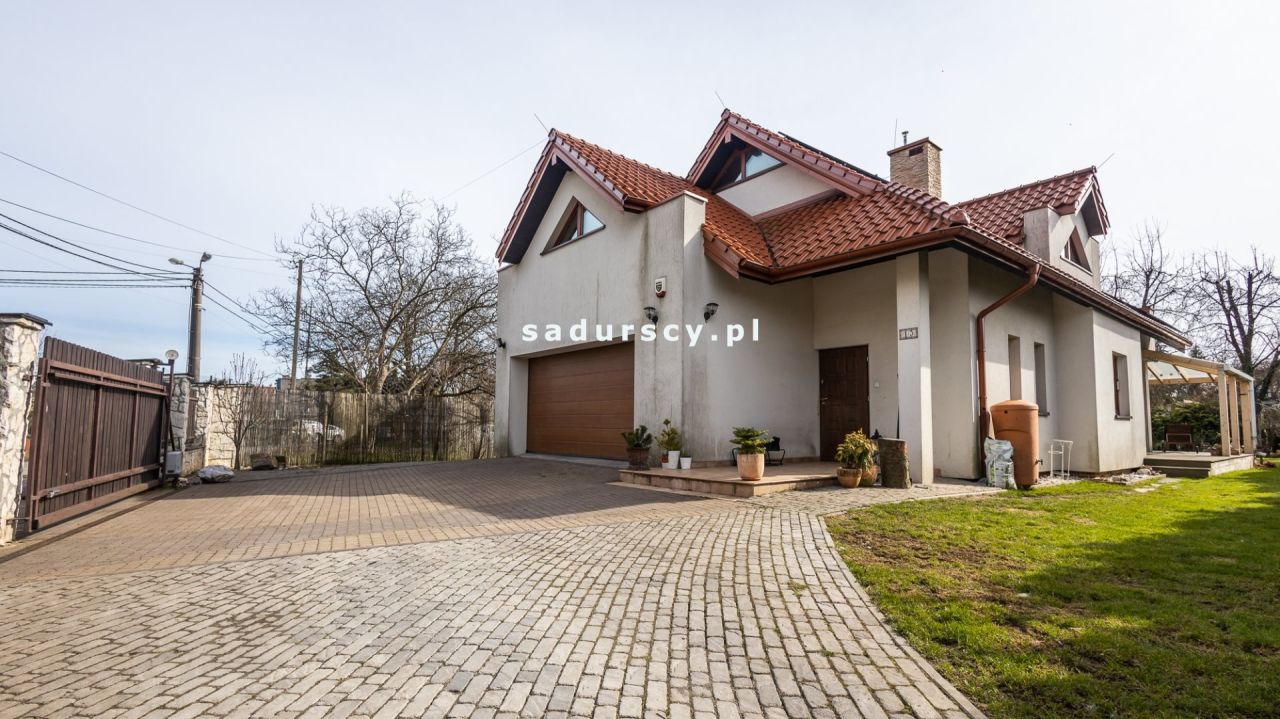 dom wolnostojący, 5 pokoi Węgrzce, ul. C22