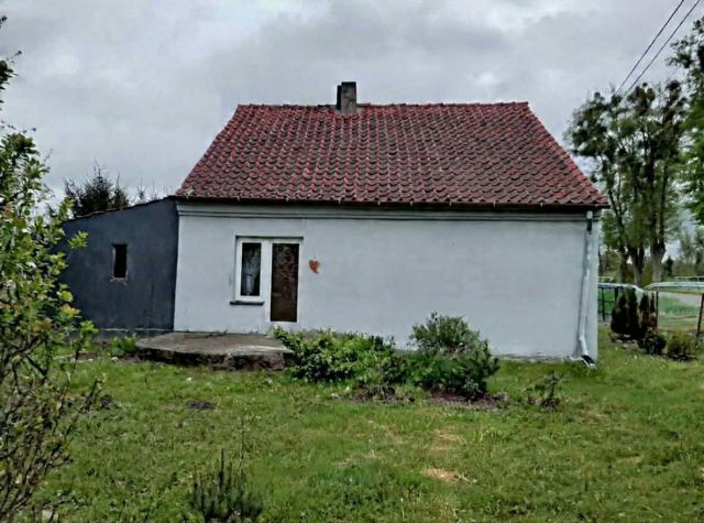 dom wolnostojący, 2 pokoje Błudowo. Zdjęcie 1