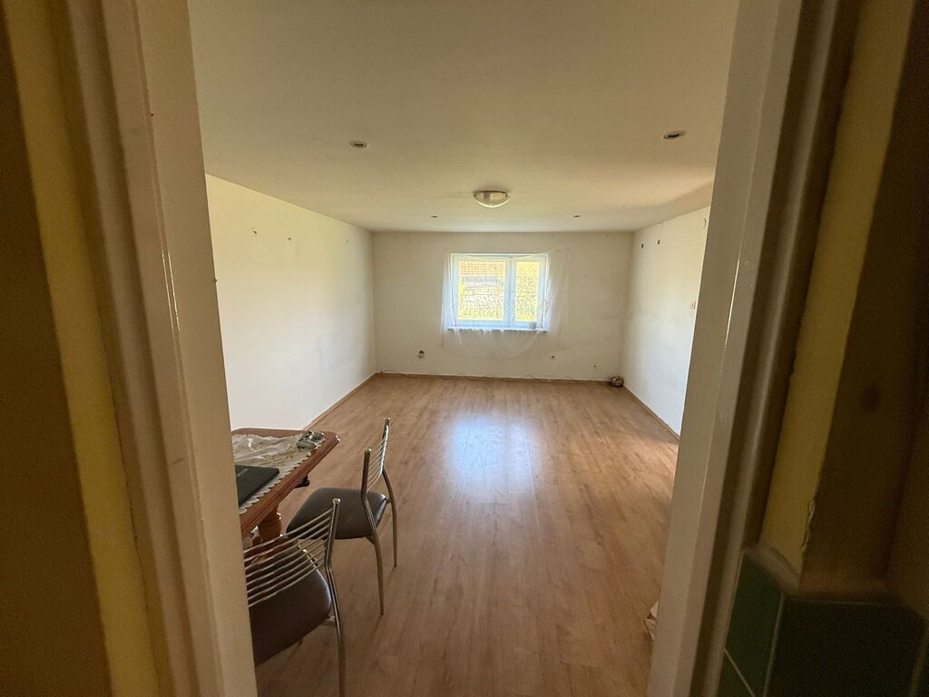 dom wolnostojący, 5 pokoi Uherce Mineralne