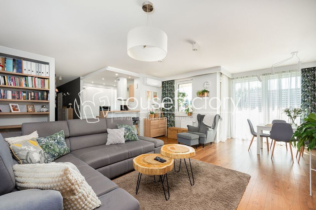 Mieszkanie 4-pokojowe Łódź Julianów, ul. gen. Józefa Bema. Zdjęcie 1