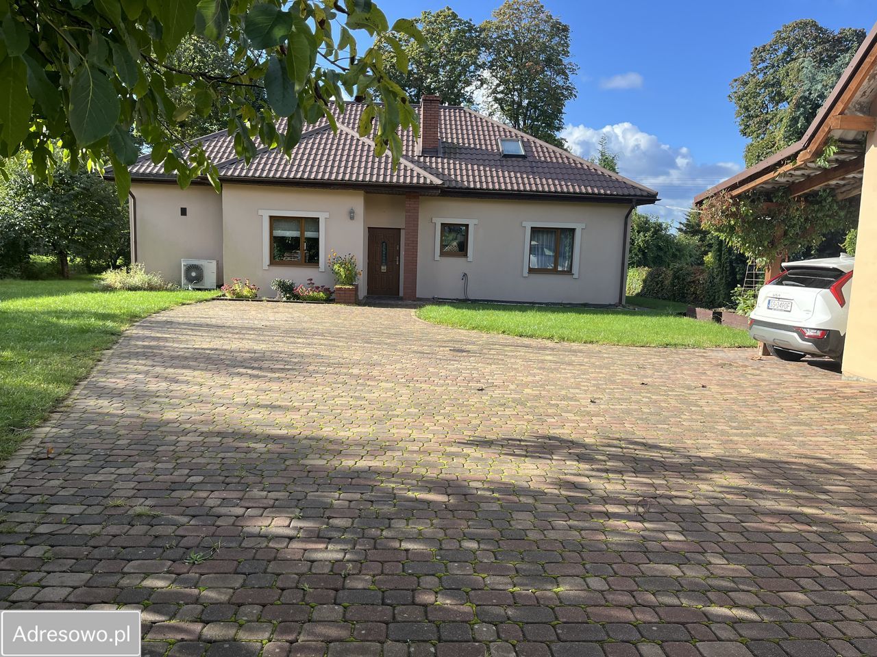 dom wolnostojący, 5 pokoi Charbrowo