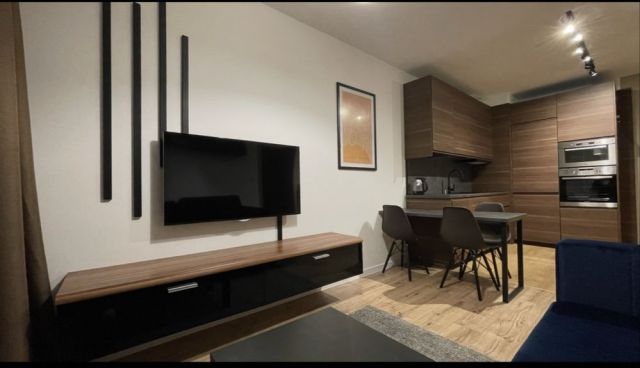 Mieszkanie 2-pokojowe Warszawa Włochy, ul. Łopuszańska. Zdjęcie 1