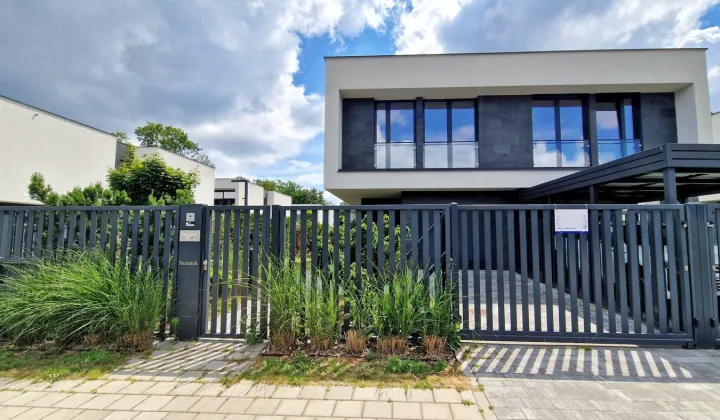 dom wolnostojący, 4 pokoje Łódź Julianów, ul. Sasanek