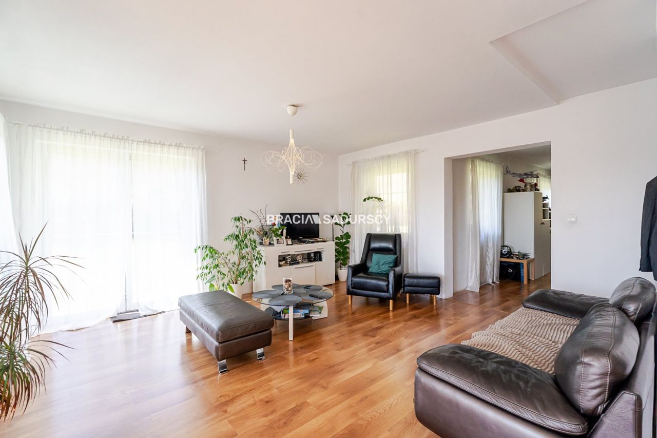 dom wolnostojący, 7 pokoi Kraków Zwierzyniec, ul. Księcia Józefa. Zdjęcie 25