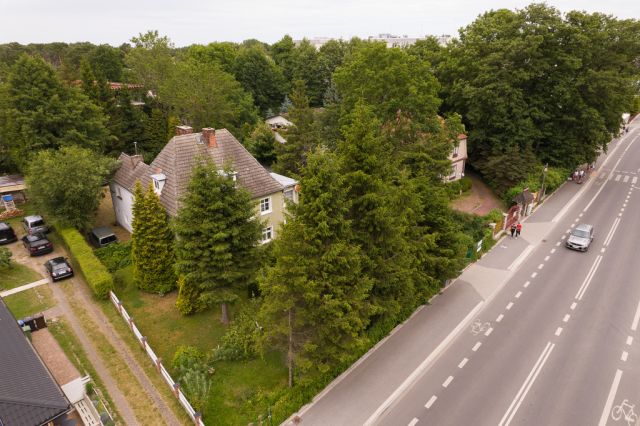 dom wolnostojący, 10 pokoi Mielno, ul. Bolesława Chrobrego. Zdjęcie 1