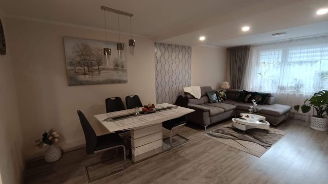 Mieszkanie 4-pokojowe Głuchołazy, ul. Kraszewskiego. Zdjęcie 1