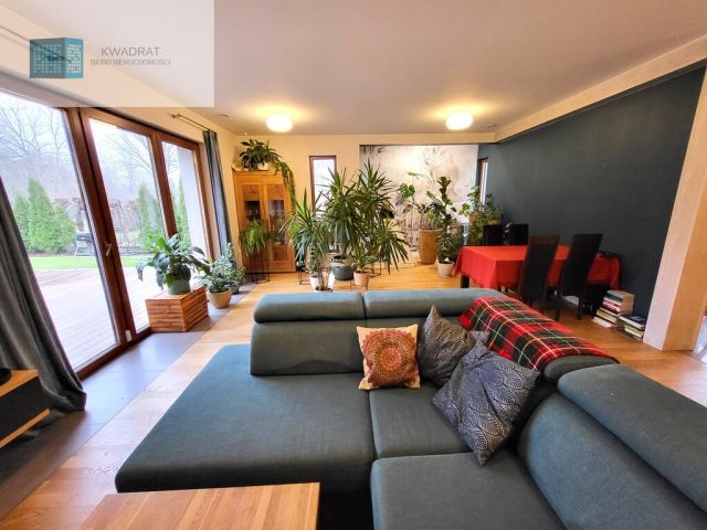 dom wolnostojący, 5 pokoi Łódź. Zdjęcie 2