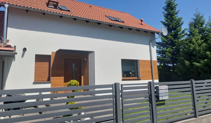 dom wolnostojący, 4 pokoje Drezdenko, ul. Norwida