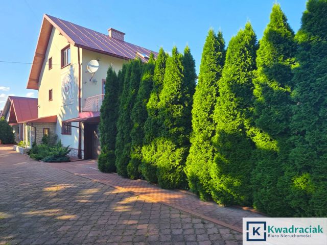 dom wolnostojący, 7 pokoi Besko. Zdjęcie 2