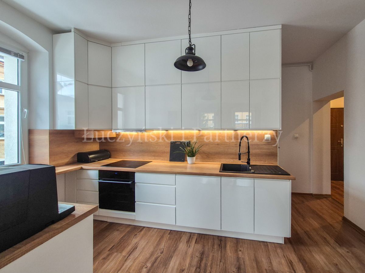 Mieszkanie 3-pokojowe Jelenia Góra. Zdjęcie 9