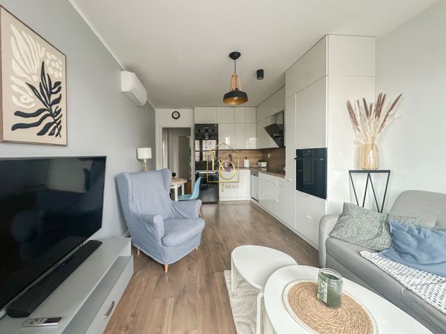 Mieszkanie 4-pokojowe Wrocław Jagodno, ul. Antonia Vivaldiego. Zdjęcie 1