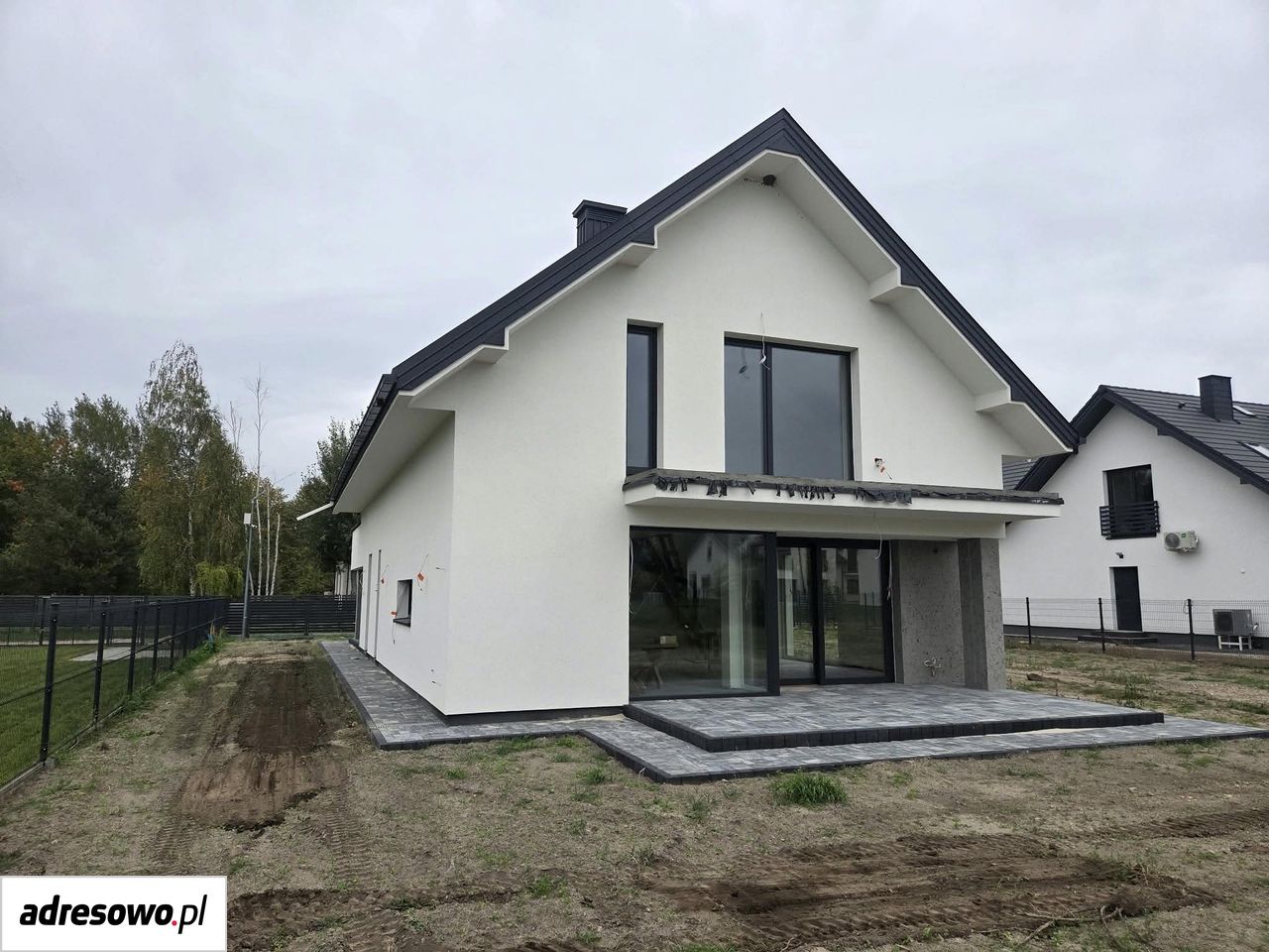 dom wolnostojący, 5 pokoi Łoś. Zdjęcie 6