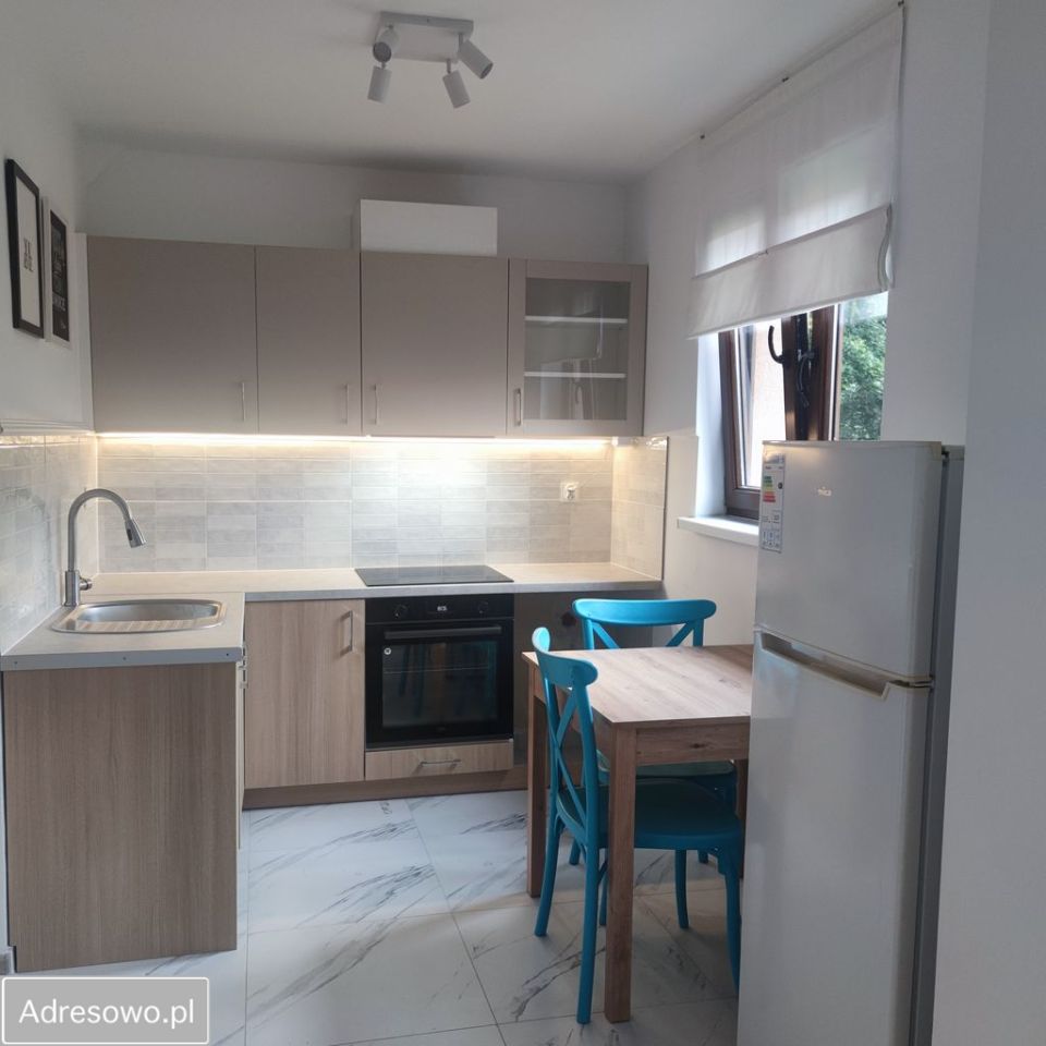 Mieszkanie 2-pokojowe Żywiec, os. Parkowe. Zdjęcie 7