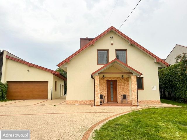 dom wolnostojący, 4 pokoje Lubzina. Zdjęcie 1