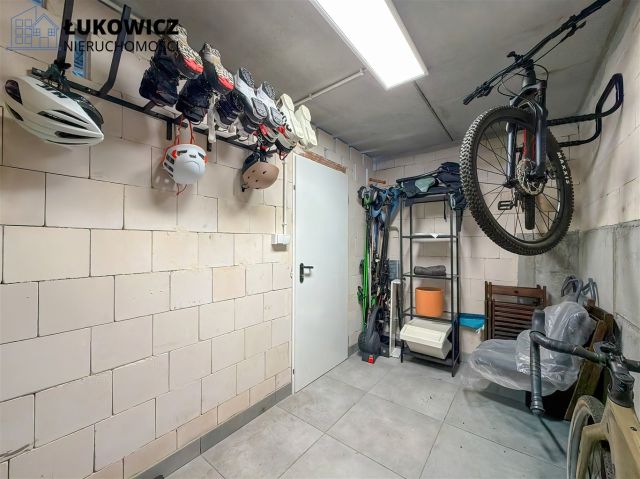 Mieszkanie 4-pokojowe Bielsko-Biała Kamienica. Zdjęcie 20