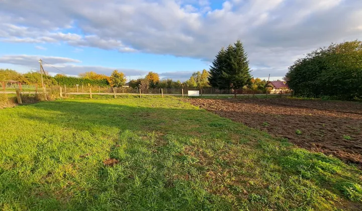 Działka budowlana Włostów