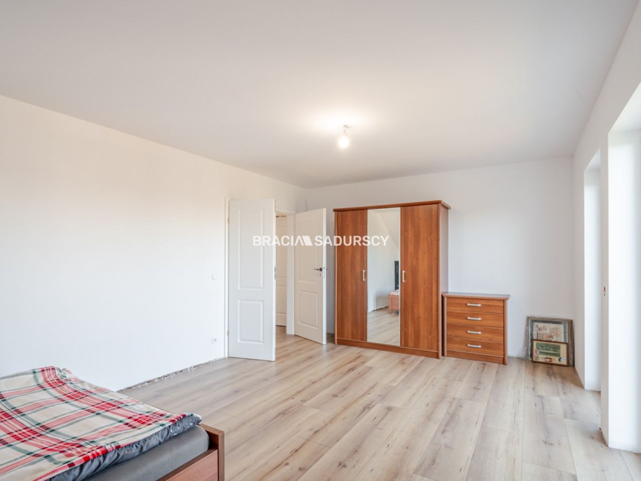 dom wolnostojący, 5 pokoi Krzyszkowice. Zdjęcie 21