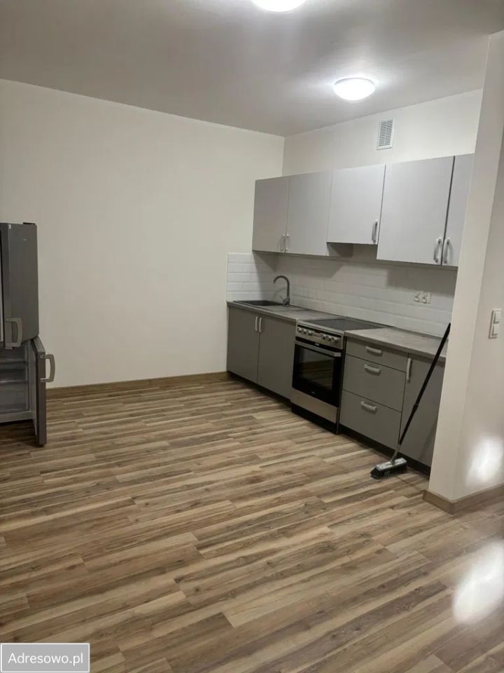 Mieszkanie 2-pokojowe Leszno. Zdjęcie 3