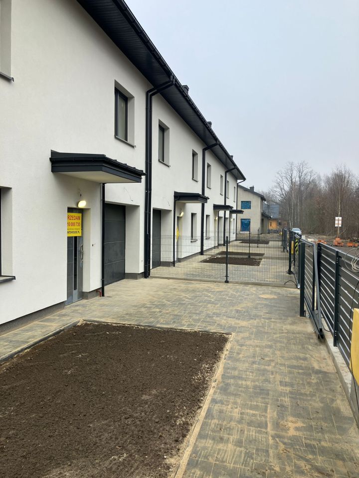 dom szeregowy, 4 pokoje Zielonka Zosinek, ul. Ossowska. Zdjęcie 3