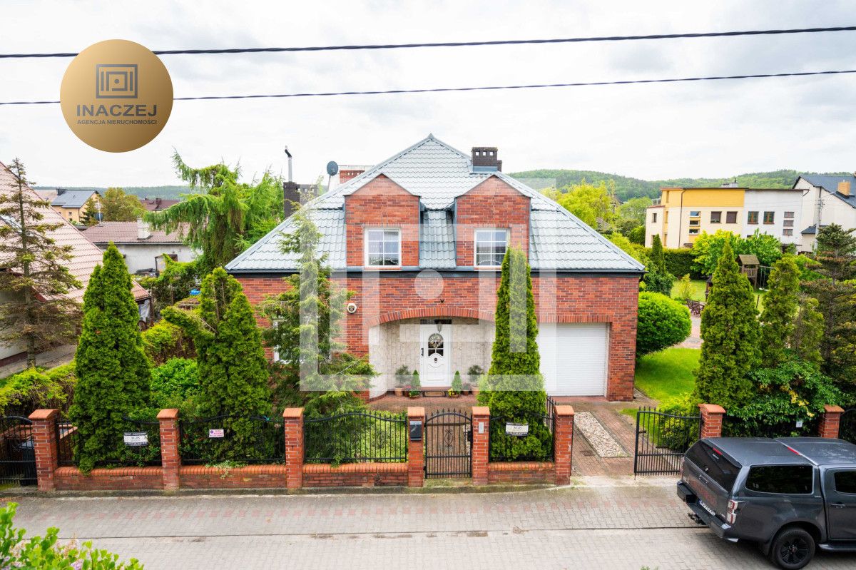 dom wolnostojący, 6 pokoi Rumia, ul. Kwiatowa