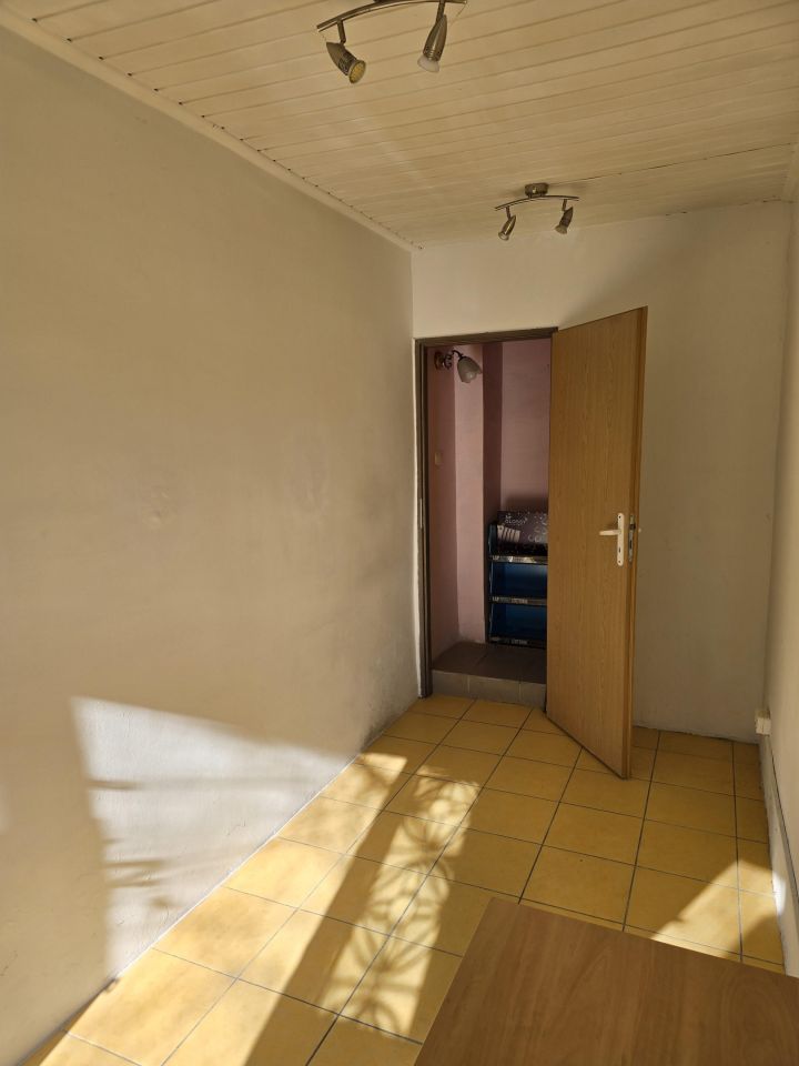 Lokal Radom Obozisko, ul. Andrzeja Struga. Zdjęcie 4