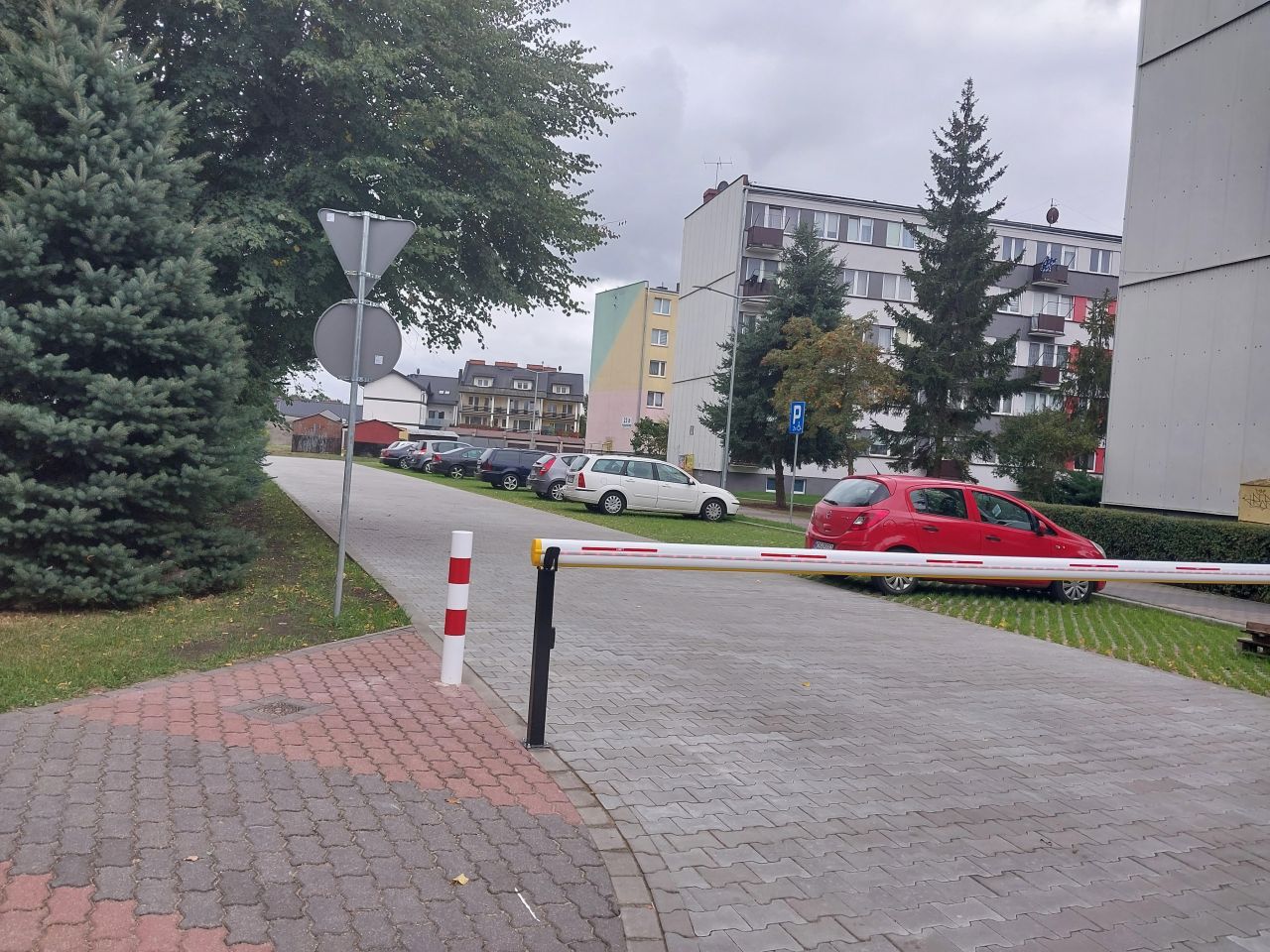 Mieszkanie 3-pokojowe Ostrołęka, ul. gen. Ignacego Prądzyńskiego. Zdjęcie 3