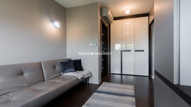 Mieszkanie 4-pokojowe Kraków Dębniki, ul. Kazimierza Pułaskiego. Zdjęcie 29