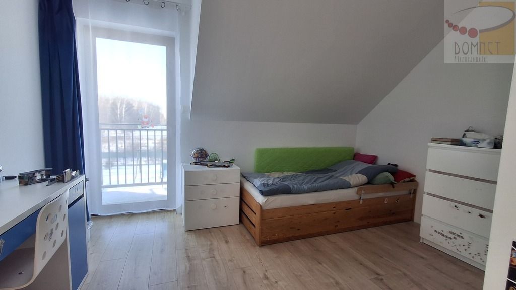 dom wolnostojący, 5 pokoi Jaktorów-Kolonia. Zdjęcie 12