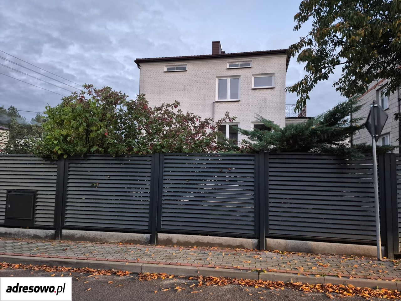 dom wolnostojący, 8 pokoi Tomaszów Lubelski, ul. Krzysztofa Kamila Baczyńskiego. Zdjęcie 2